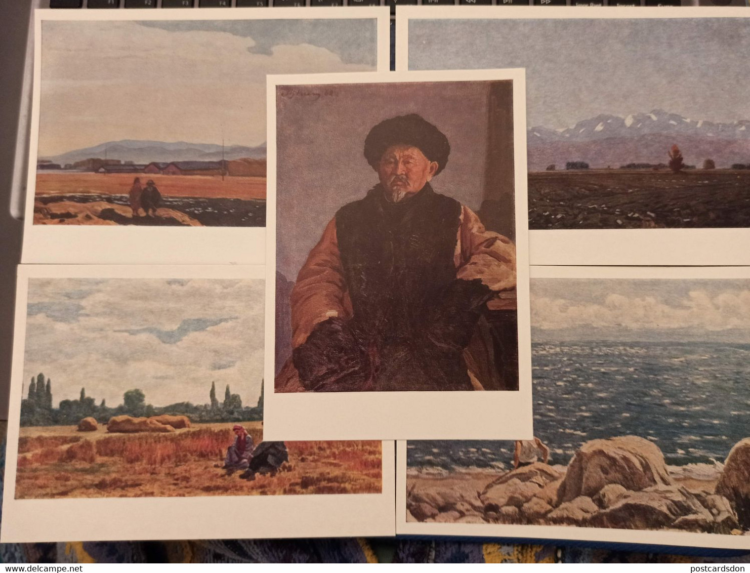 Kyrgyzstan. "KIRGIZIA" IN ART By Gapar Aitiev  - Old USSR PC Set  - 1967  - 11 Postcards - Kyrgyzstan