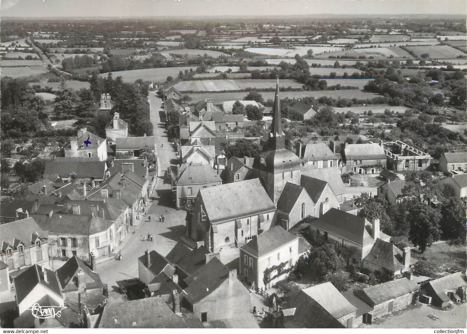 / CPSM FRANCE 44 "Moisdon, Vue Aérienne, L'église Et La Place" - Moisdon La Riviere