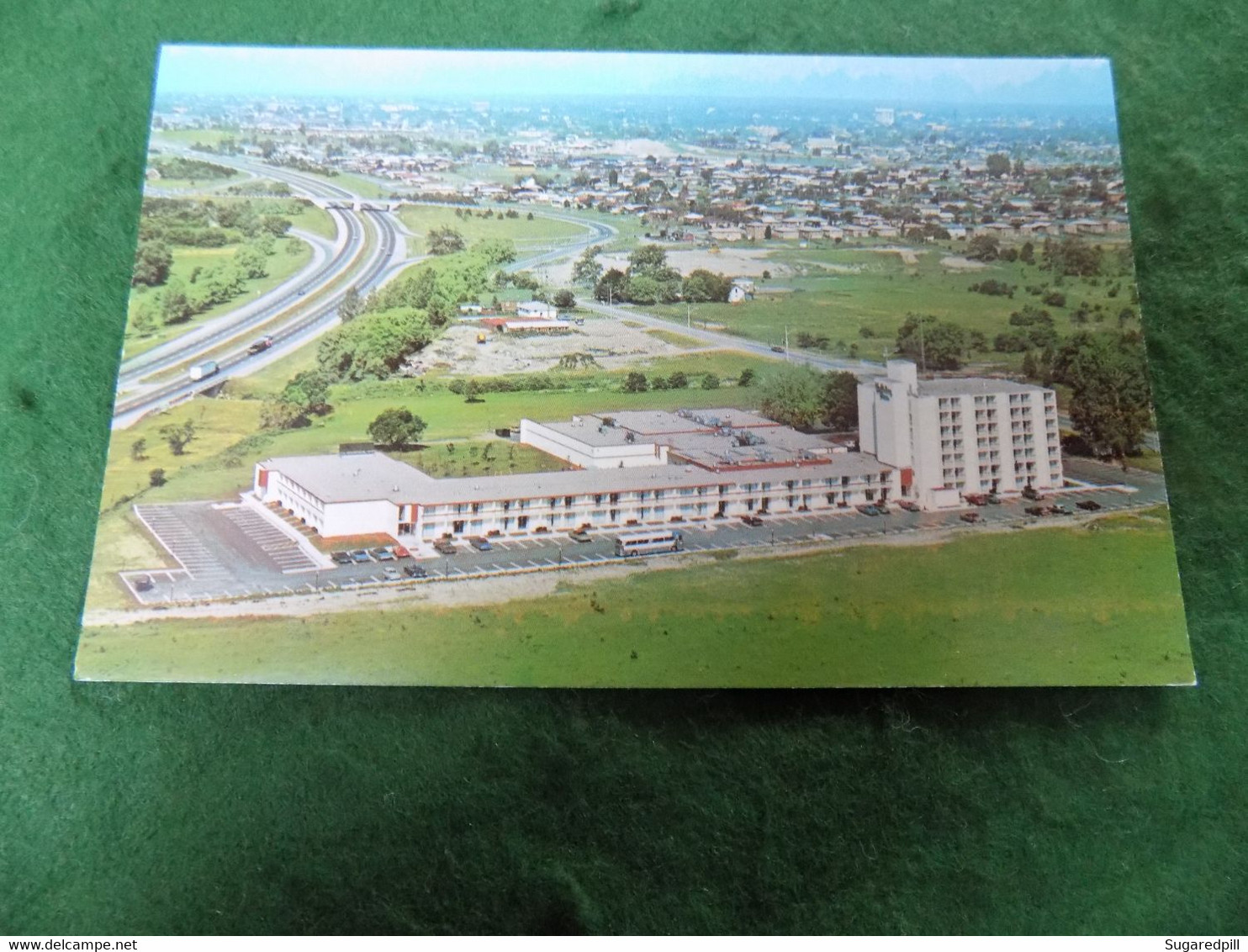 VINTAGE CANADA: OSHAWA ONT Holiday Inn Aerial Colour - Oshawa