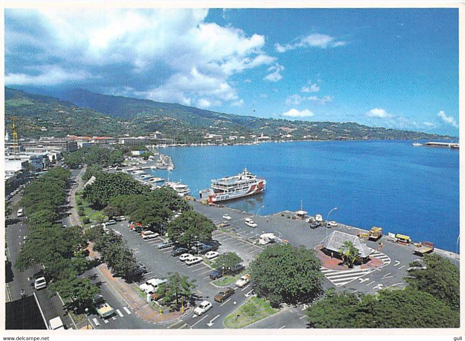 Polynésie Française PAPEETE Capitale Animée  (bateau Ferry) - Photo H.Cao T 24 Tiki Tahiti  @ *PRIX  FIXE - Polynésie Française