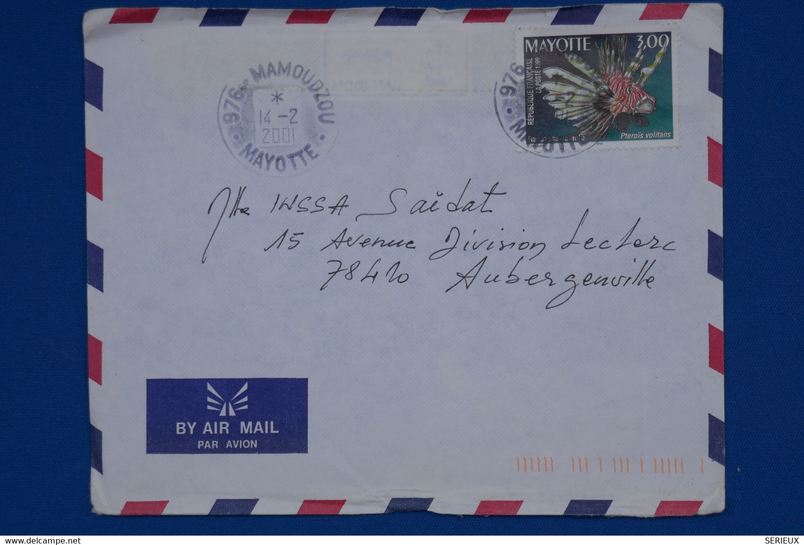 N18 MAYOTTE BELLE LETTRE  2001 VOYAGEE PAR AVION  MAMOUDZOU A AUBERGENVILLE + AFFRANCHISSEMEN - Lettres & Documents