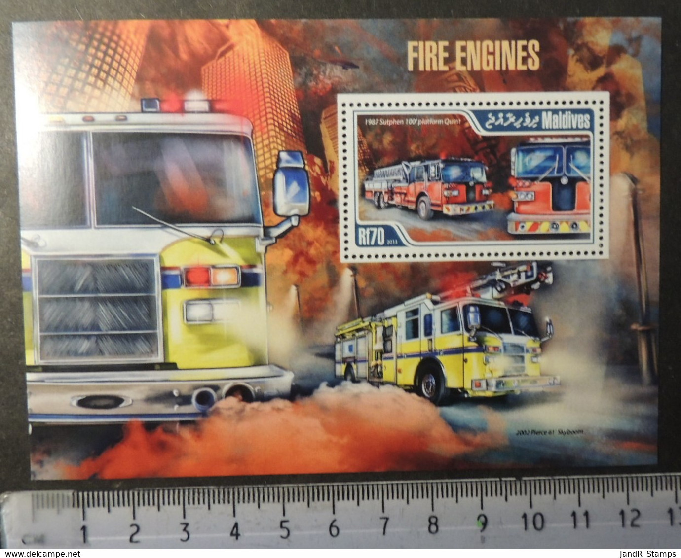 Maldives 2013 Fire Engines Souvenir Sheet Mnh - Maldives (1965-...)