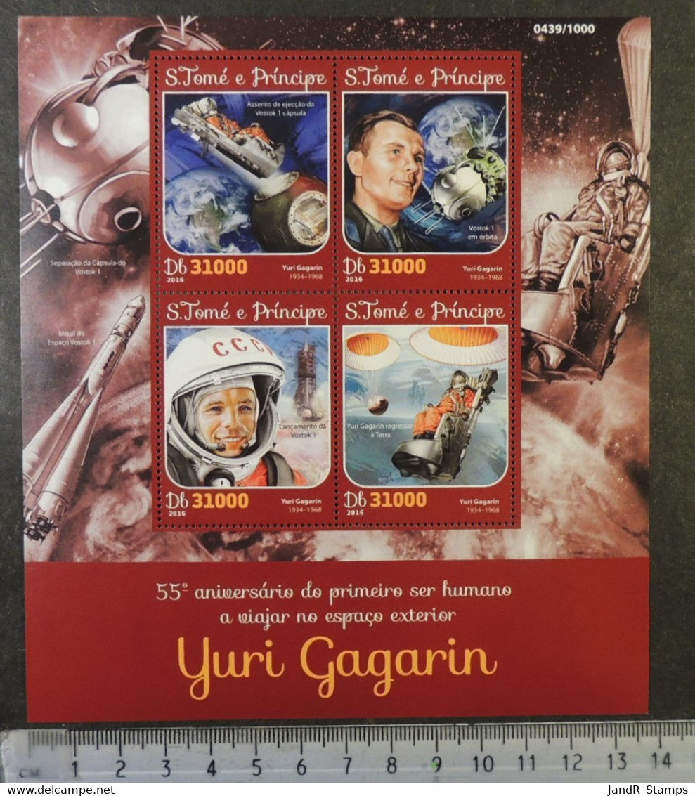 St Thomas 2016 Space Yuri Gagarin Astronauts Vostok 1 Rockets M/sheet Mnh - Ganze Bögen