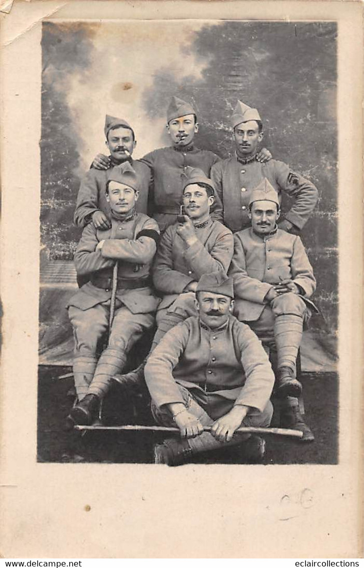 Thème Militaria        Carte Photo   Groupe De Soldats. A Localiser       (voir Scan) - Personen