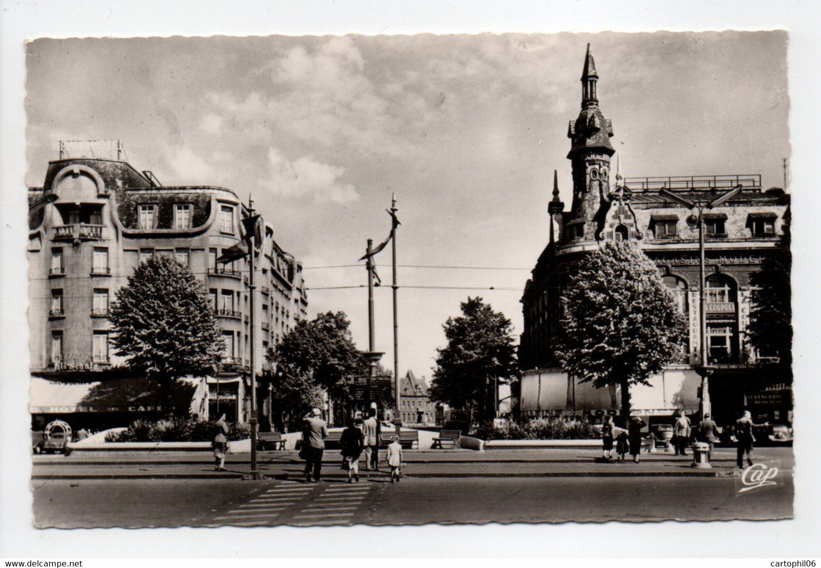 - CPSM VALENCIENNES (59) - Le Grand Hôtel Et Avenue Maréchal Foch 1963 - Photo CAP N° 49 - - Valenciennes