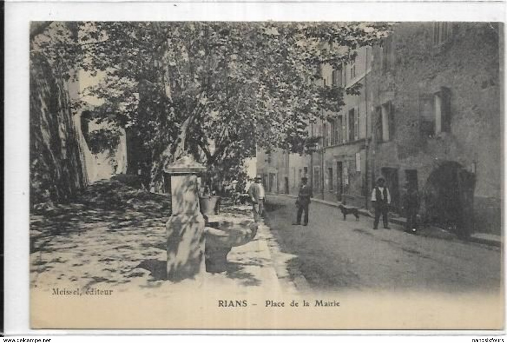 D 83. RIANS. PLACE DE LA MAIRIE AN 1917 - Rians