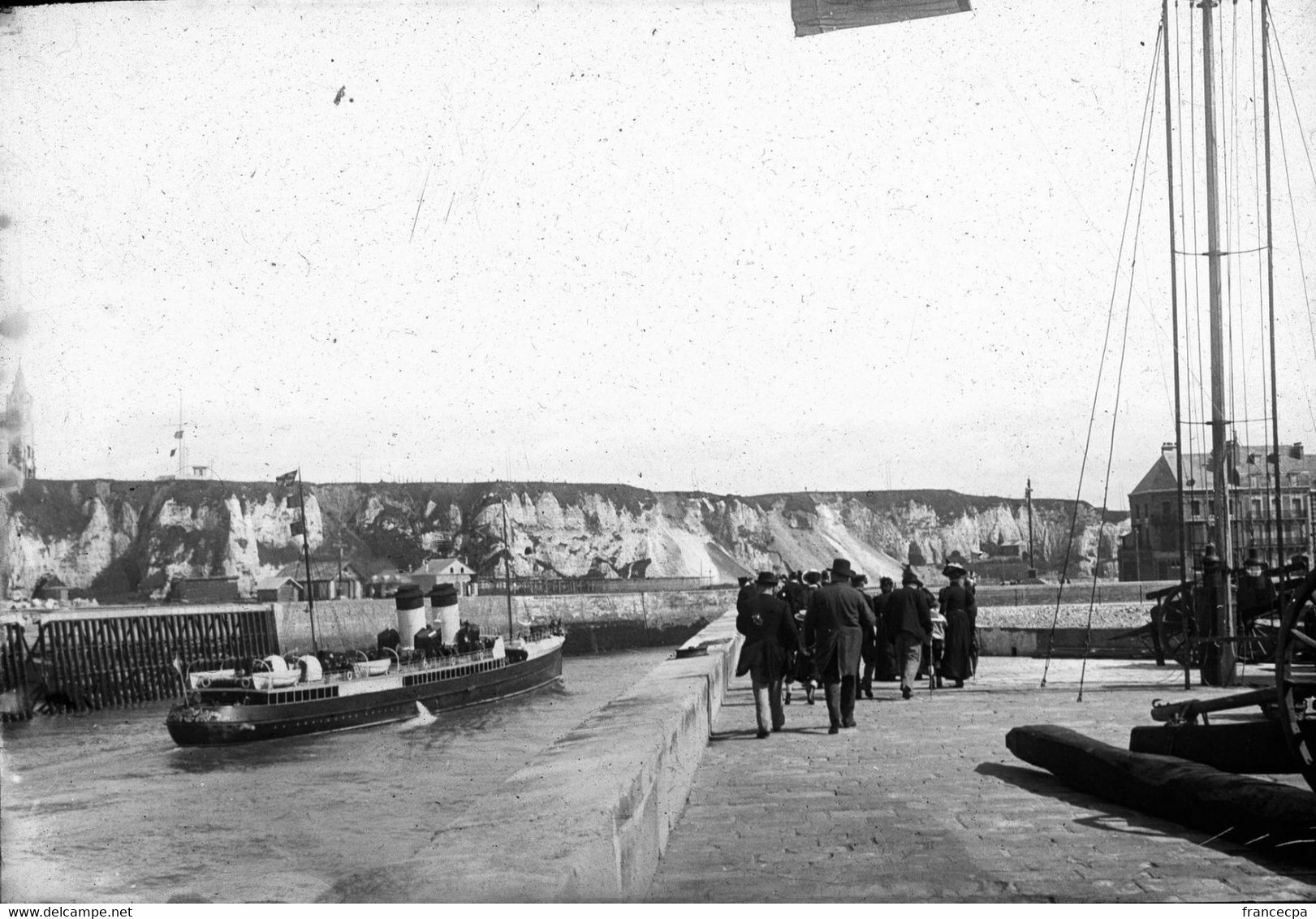 V0225 - SEINE MARITIME - DIEPPE - La Jetée - Plaques De Verre