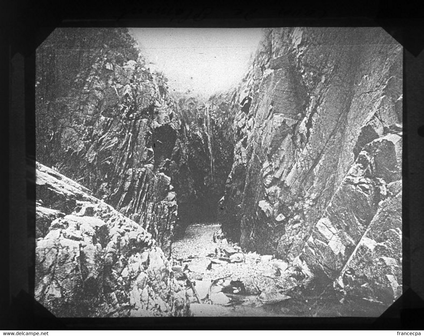 V1229 - ROYAUME-UNI - JERSEY - Caves De Plémont - Plaque Photo Originale à Ne Pas Manquer - Plaques De Verre