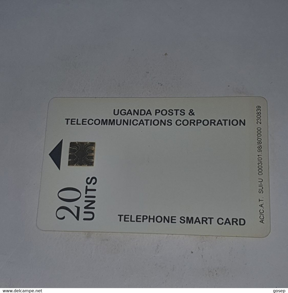 Uganda-(UG-26)-white Card-(18)(20units)(tirage-80.000)(look Out Side And Chip)1card Prepiad/gift Free - Uganda