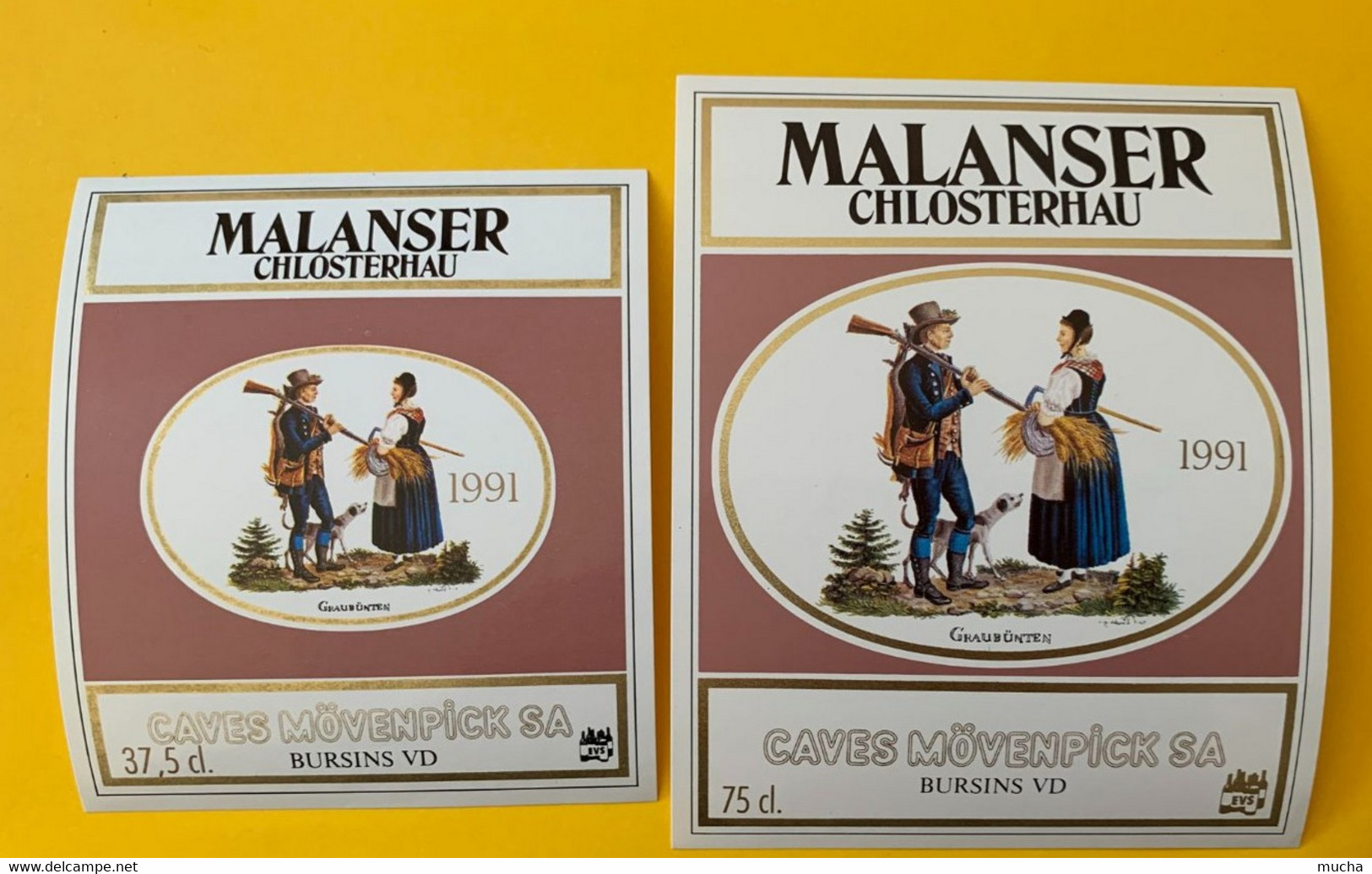 19008 - Suisse Costumes Traditionnels Cantonaux divers cépages 9 étiquettes