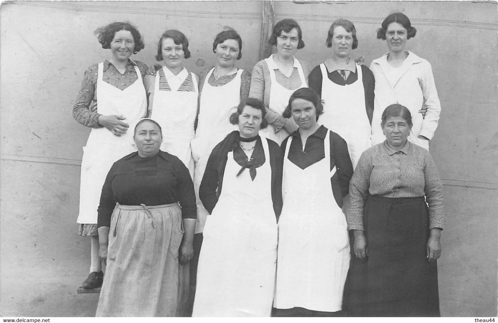 ¤¤  -  FROSSAY   -   Carte-Photo De Femmes Du Village (Averty Marie, Mme Porcher, Mme Joulain, Marie Gautreau Etc..... - Frossay