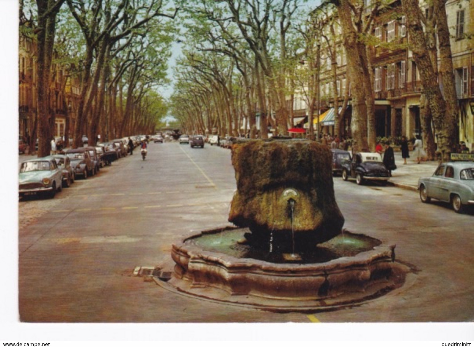 Cours Mirabeau Aix En Provence Renault Dauphine, Simca Aronde Et Autres - Voitures De Tourisme