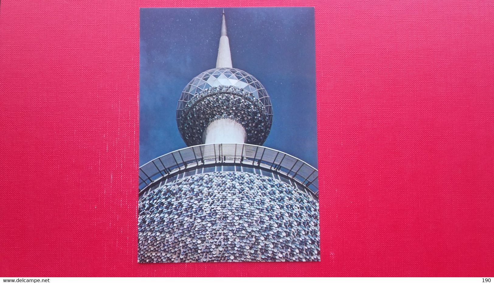 2 Postcards.Photographie:Alain Saint Hilaire - Kuwait