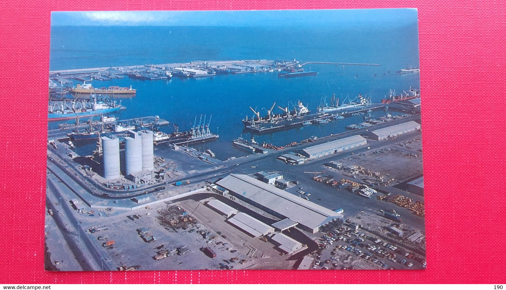 View Of Kuwait City Port.Photographie:Alain Saint Hilaire - Kuwait