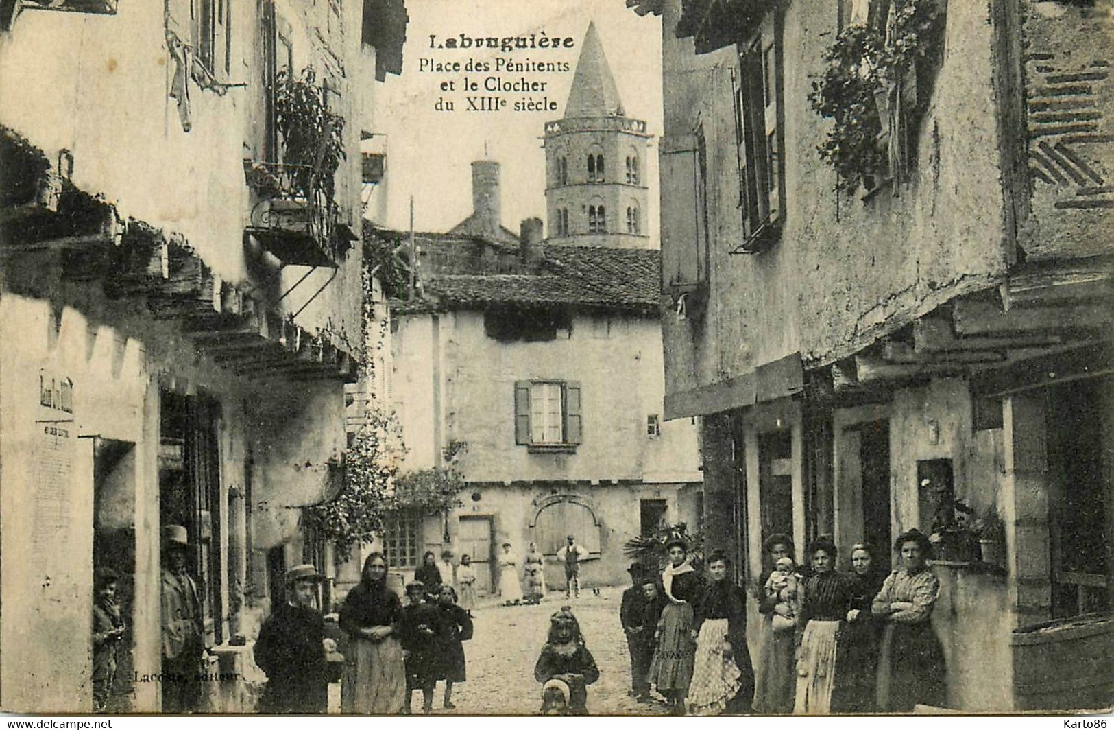 Labruguière * Place Des Pénitents Et Le Clocher De L'église - Labruguière