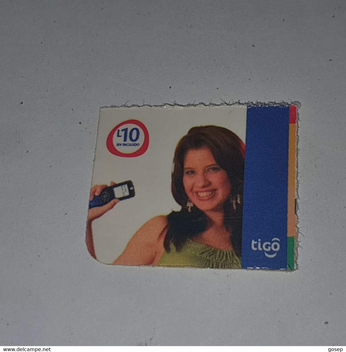 Honduras-(HN-TIG-REF-0004)-girl Holdinga Mobile-(3)-(L10)-(1/9/2010)-(672170849812)-used Card - Honduras