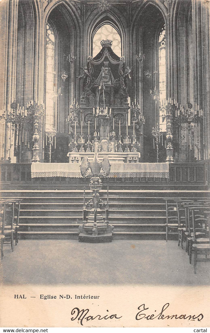 HAL - Eglise N-D.  Intérieur - Halle