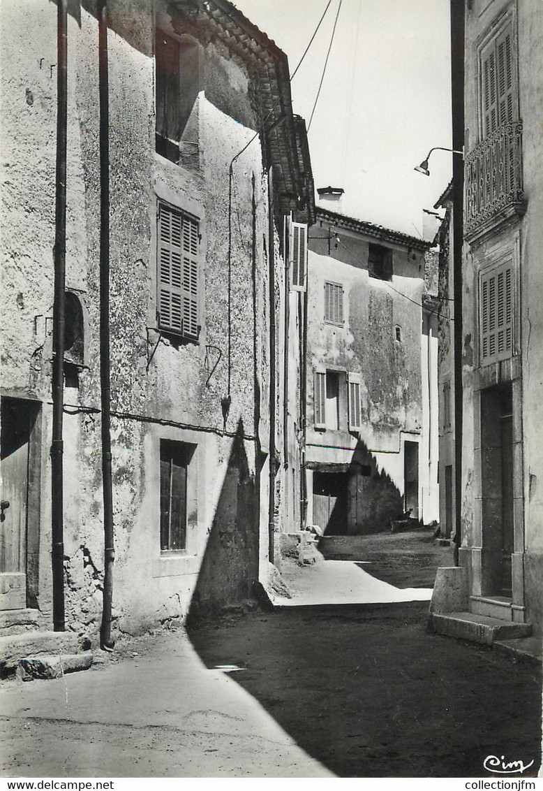 / CPSM FRANCE 83 "La Roquebrussanne, Rue De La Chapelle" - La Roquebrussanne