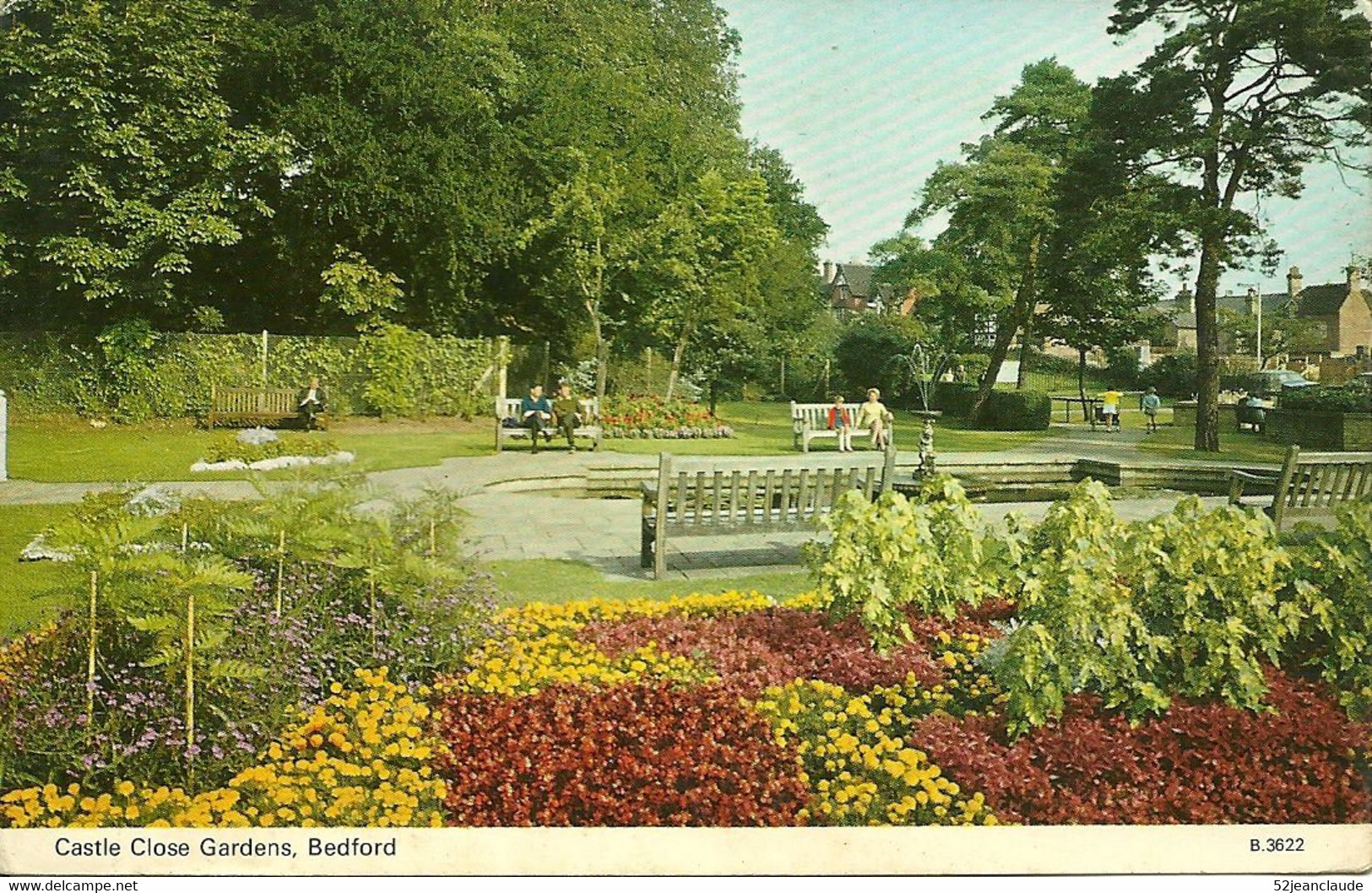 Castle Close Garden - Bedford