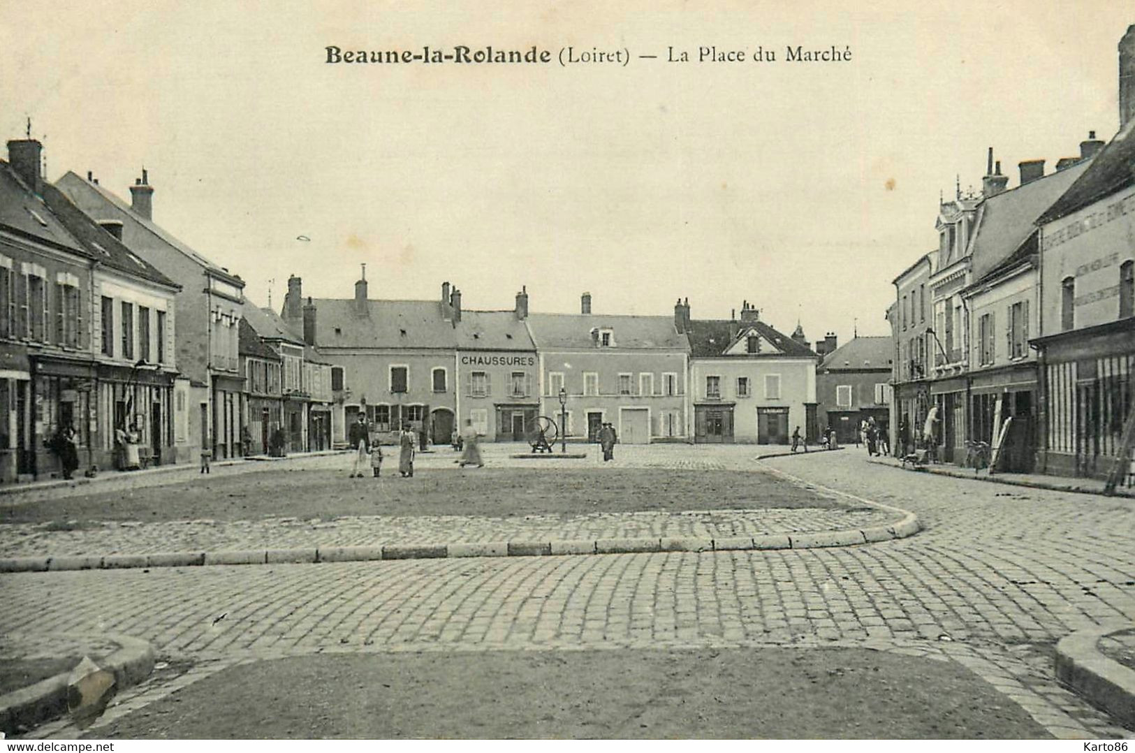 Beaune La Rolande * La Place Du Marché * Commerces Magasins - Beaune-la-Rolande