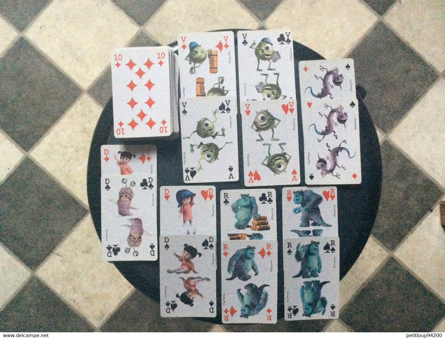 JEU DE CARTES MONSTRUEUX  Monstres & Cie  LE JOURNAL DE MICKEY  Disney Pixar - 32 Carte