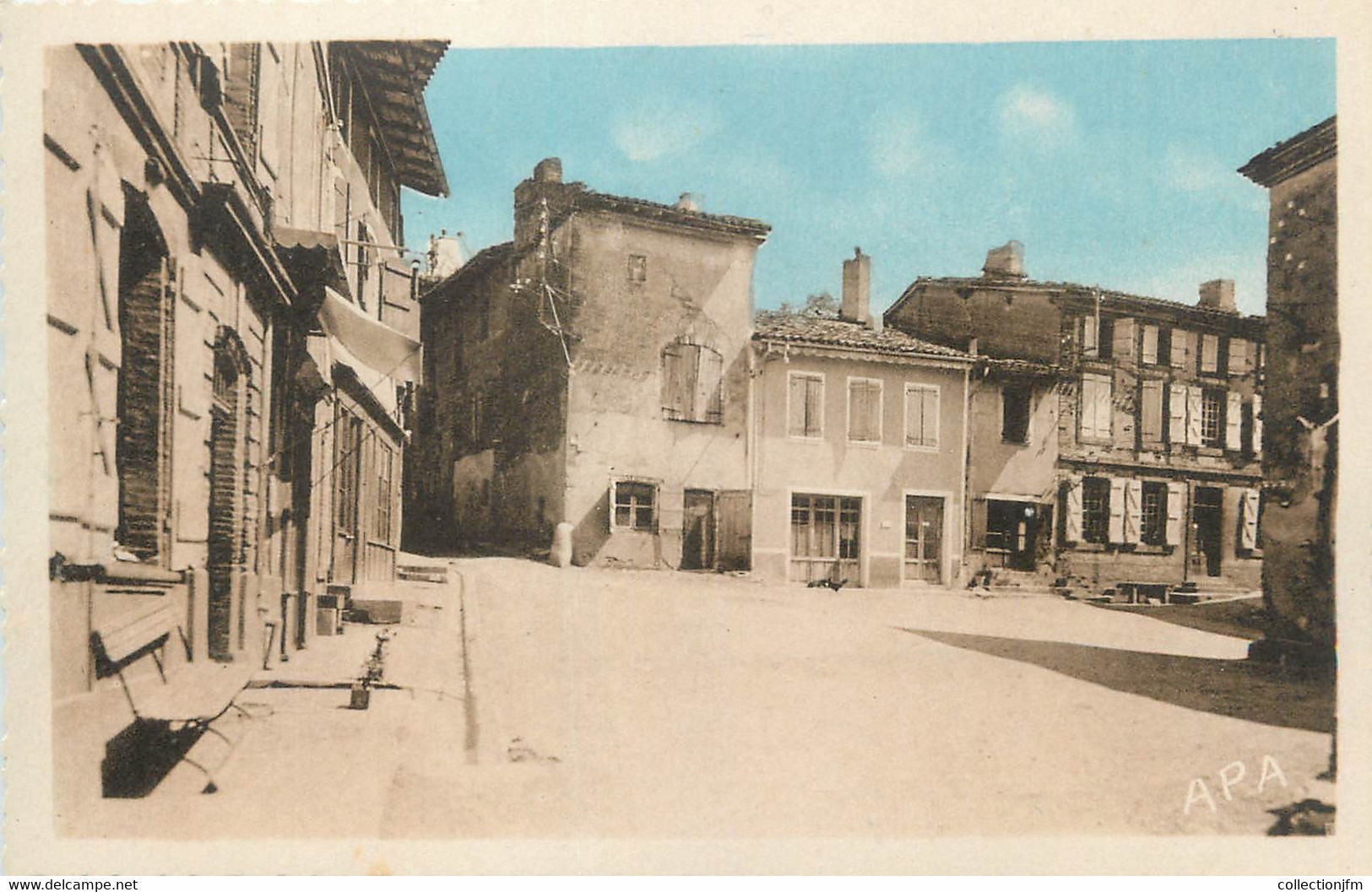 / CPA FRANCE 82 "Monclar De Quercy, Place Du Marché De La Volaille" - Montclar De Quercy