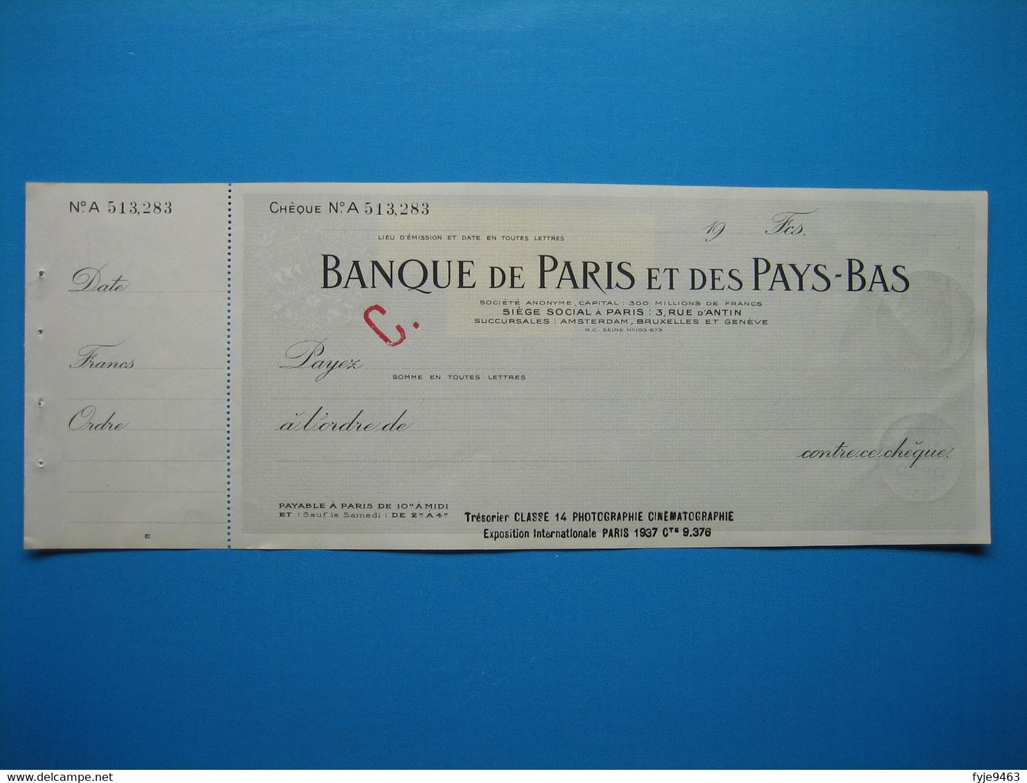 (1937) Chèque De La BANQUE De PARIS Et Des PAYS-BAS - Cheques & Traveler's Cheques