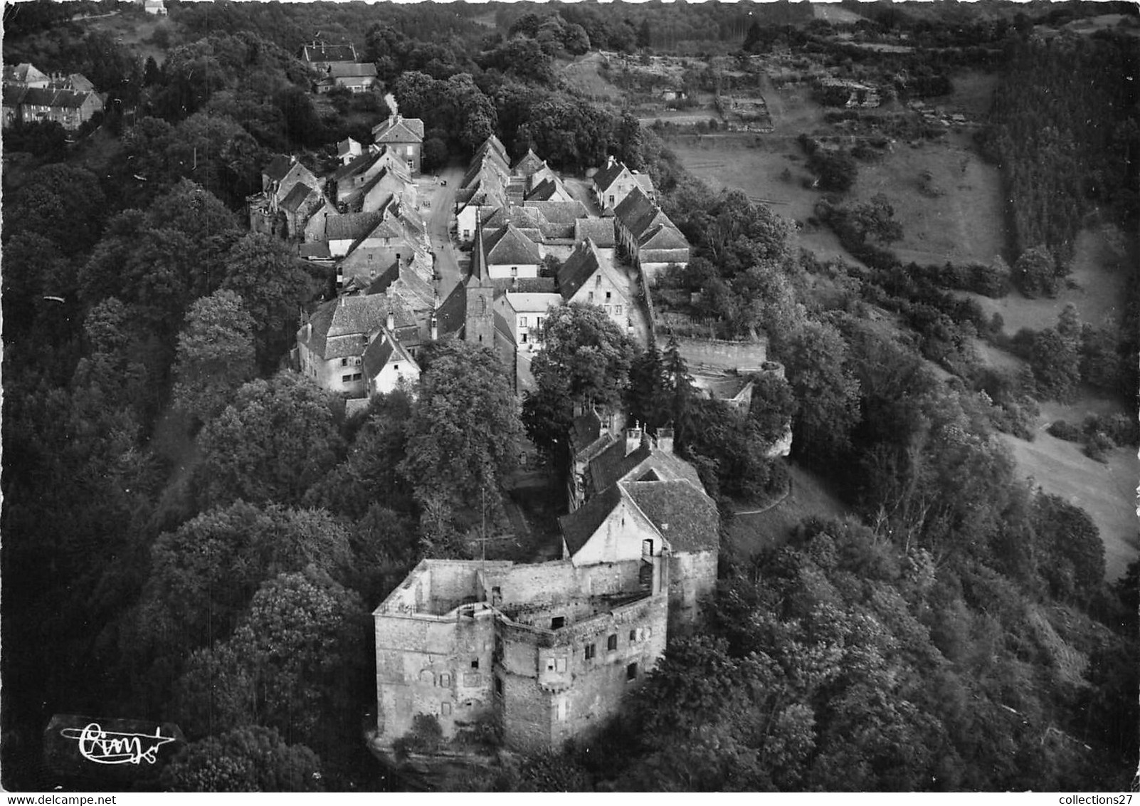 67-LA-PETITE-PIERRE- VUE AERIENNE SUR LE CHATEAU - La Petite Pierre