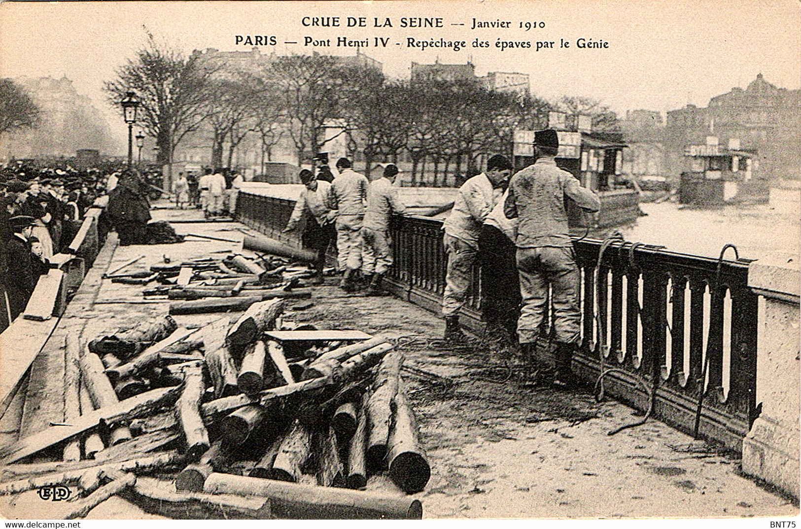 Inondations De 1910, Soldats Du Génie Récupérant Les épaves Emportées Par La Seine Au Pont Henri IV - Überschwemmung 1910