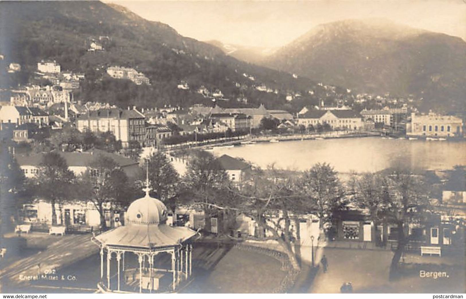 Norway - BERGEN - Panorama - Publ. Mittet & Co. 092 - Norwegen