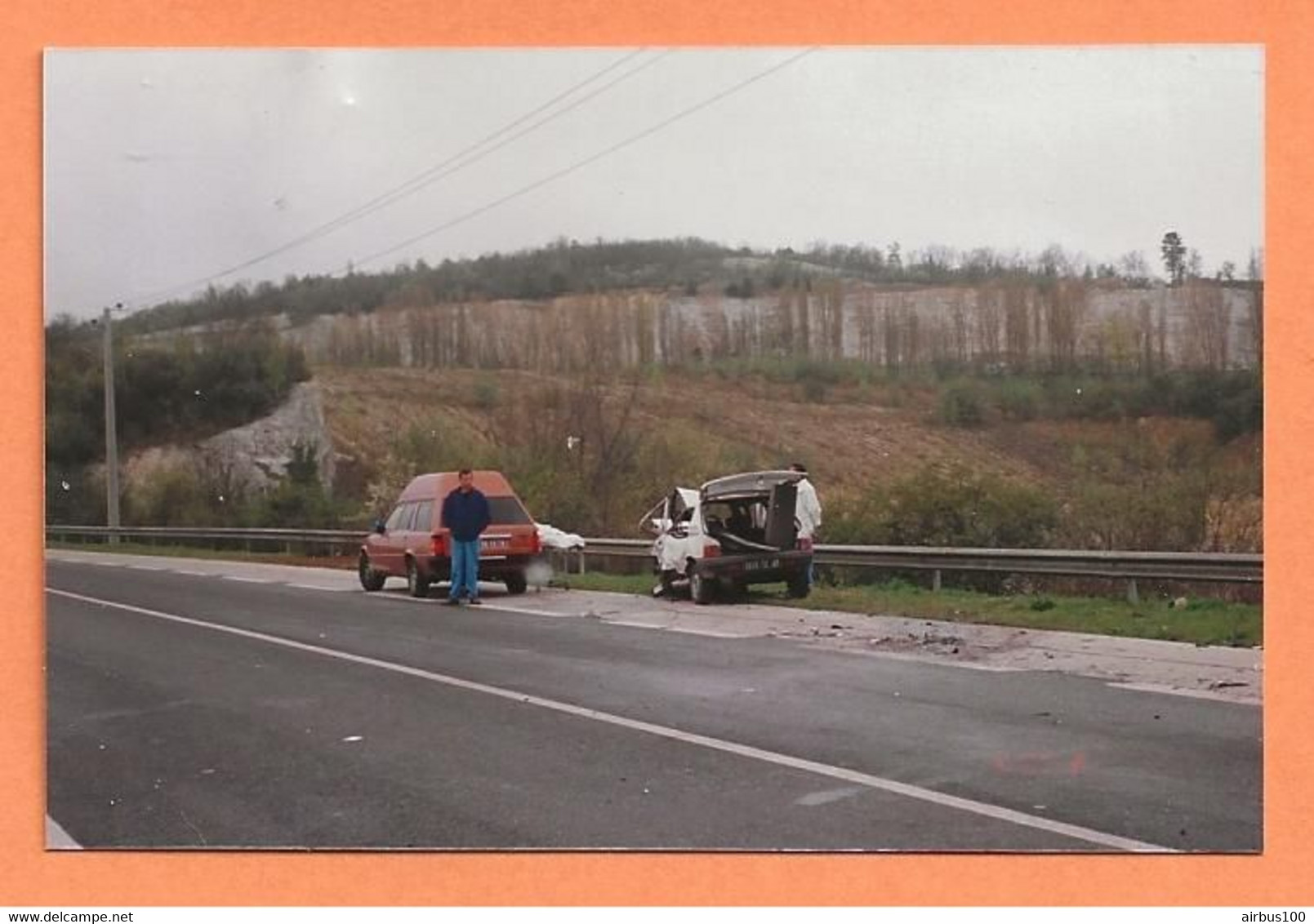 PHOTO ORIGINALE 1991 - ACCIDENT DE VOITURE PEUGEOT 505 BREAK TOIT RÉHAUSSÉ - CRASH CAR - Auto's