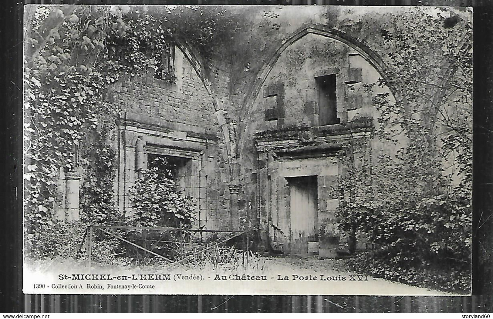 Cpa 8522392 Saint Michel De L'herm Au Chateau La Porte Louis XVI - Saint Michel En L'Herm