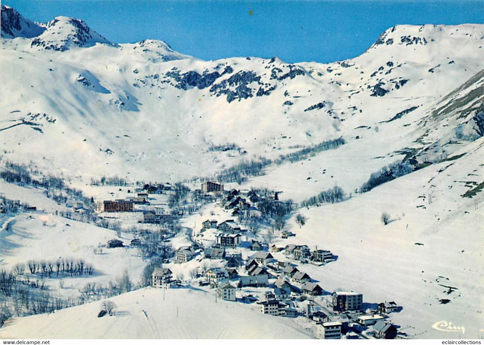 Saint Sorlin D'Arves       73          Vue Générale Aérienne Et Col De La Croix De Fer      10x15         (voir Scan) - Andere & Zonder Classificatie