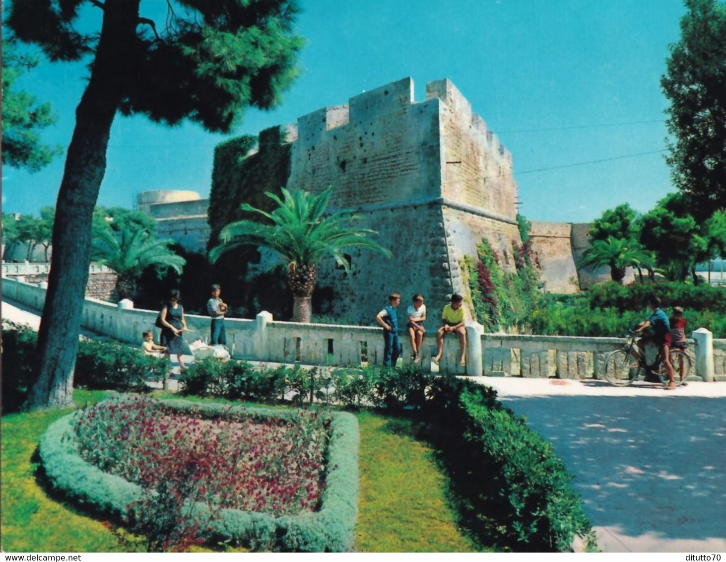 Manfredonia - Il Castello Angioino - Formato Grande Viaggiata – FE190 - Manfredonia