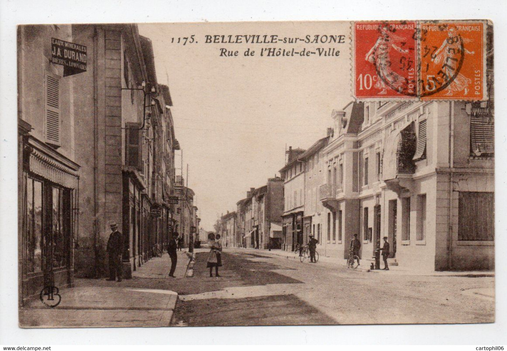 - CPA BELLEVILLE-SUR-SAONE (69) - Rue De L'Hôtel De Ville 1922 (avec Personnages) - Edition AB 1175 - - Belleville Sur Saone