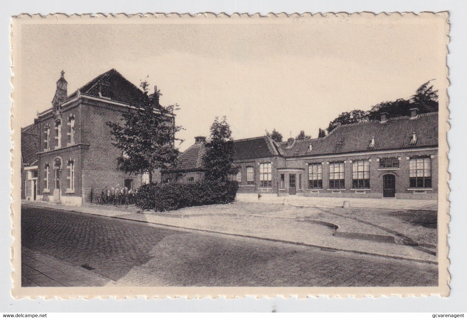 BORSBEKE  GEMEENTESCHOOL - Herzele