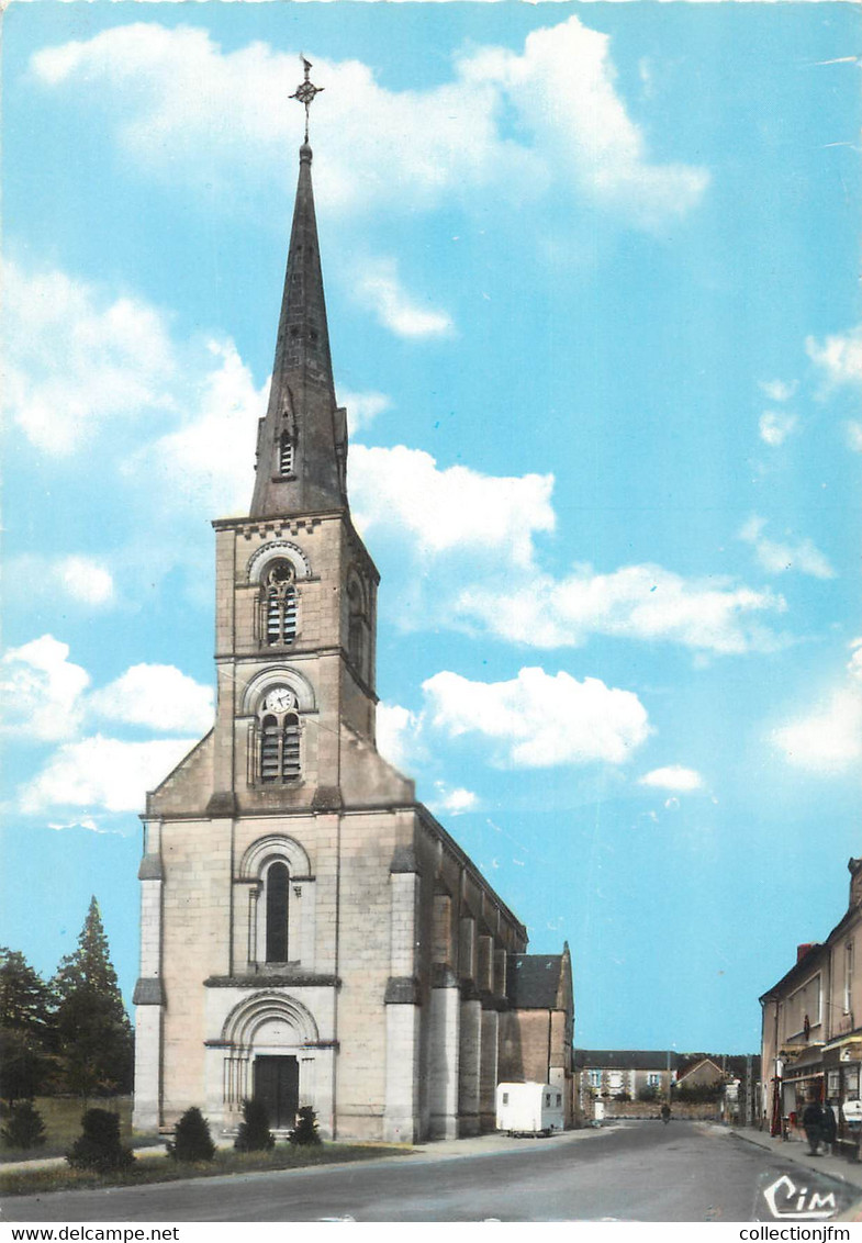 / CPSM FRANCE 86 "Vouneuil Sur Vienne, La Place De L'église" - Vouneuil Sur Vienne