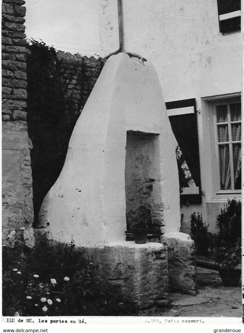 Ile De Ré - Les Portes En Ré - Puits Couvert - Ile De Ré