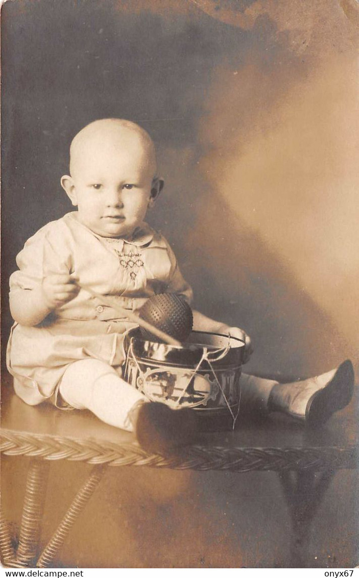 Carte Postale Photo Fantaisie Enfant-Jeune-Garçon-Young Boy-Jerom Lampert-Toy-Drum-Jouet-Tambour-United States ? - Portraits