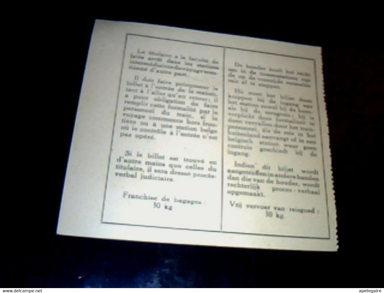 Belgique Vieux Papier Chemin De Fer Belges Billet Pour Un Voyage Gratuit Aller Simple 1ère Classe 1951 - Zonder Classificatie