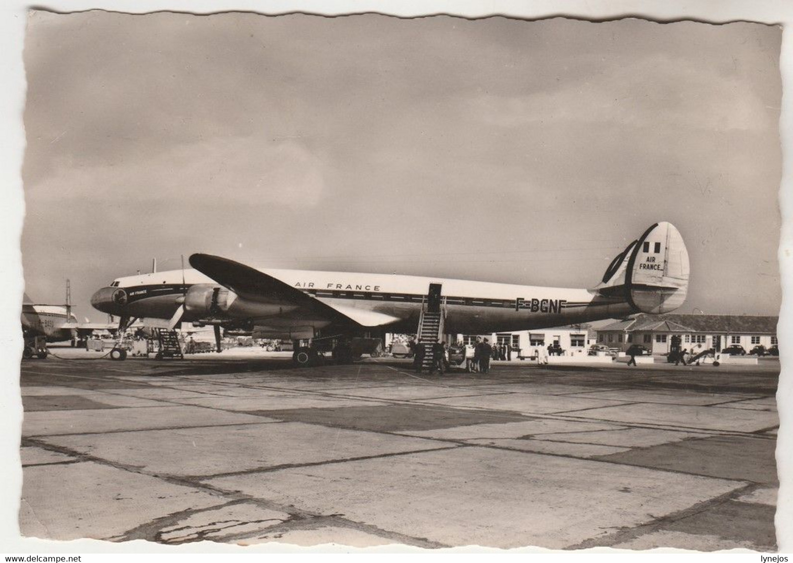 Cpsm  13 ( Marseille-Marignane ) Air-France Lockheed Super Constellation - 1946-....: Moderne