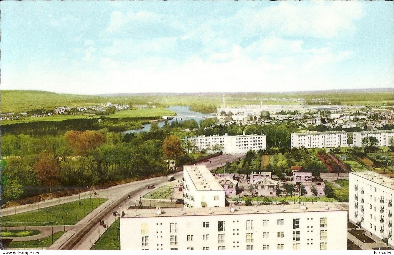 78 .. POISSY .. CITE BEAUREGARD . LES USINES SIMCA ET LA SEINE - Poissy