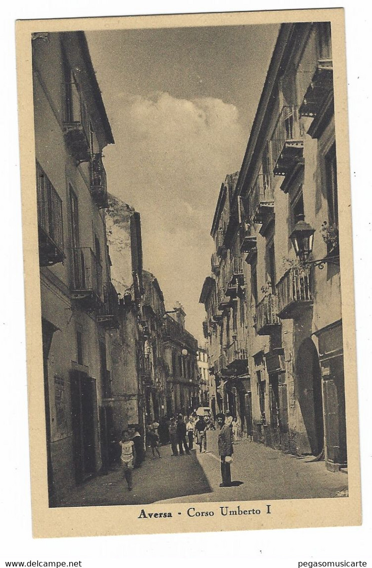 W020 - AVERSA CORSO UMBERTO I ANIMATISSIMA 1930 CIRCA - Aversa