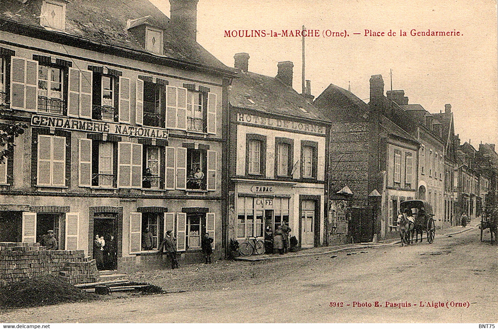 Gendarmerie De Moulins-la-Marche - Kazerne