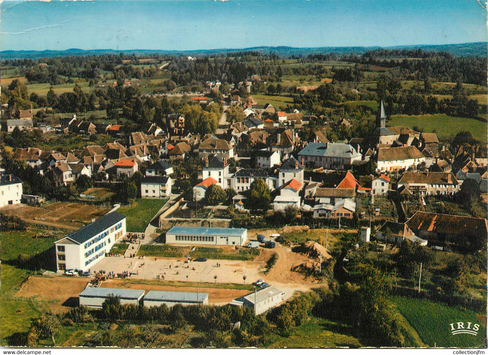 / CPSM FRANCE 87 "Saint Germain Les Belles, Vue Générale Aérienne" - Saint Germain Les Belles