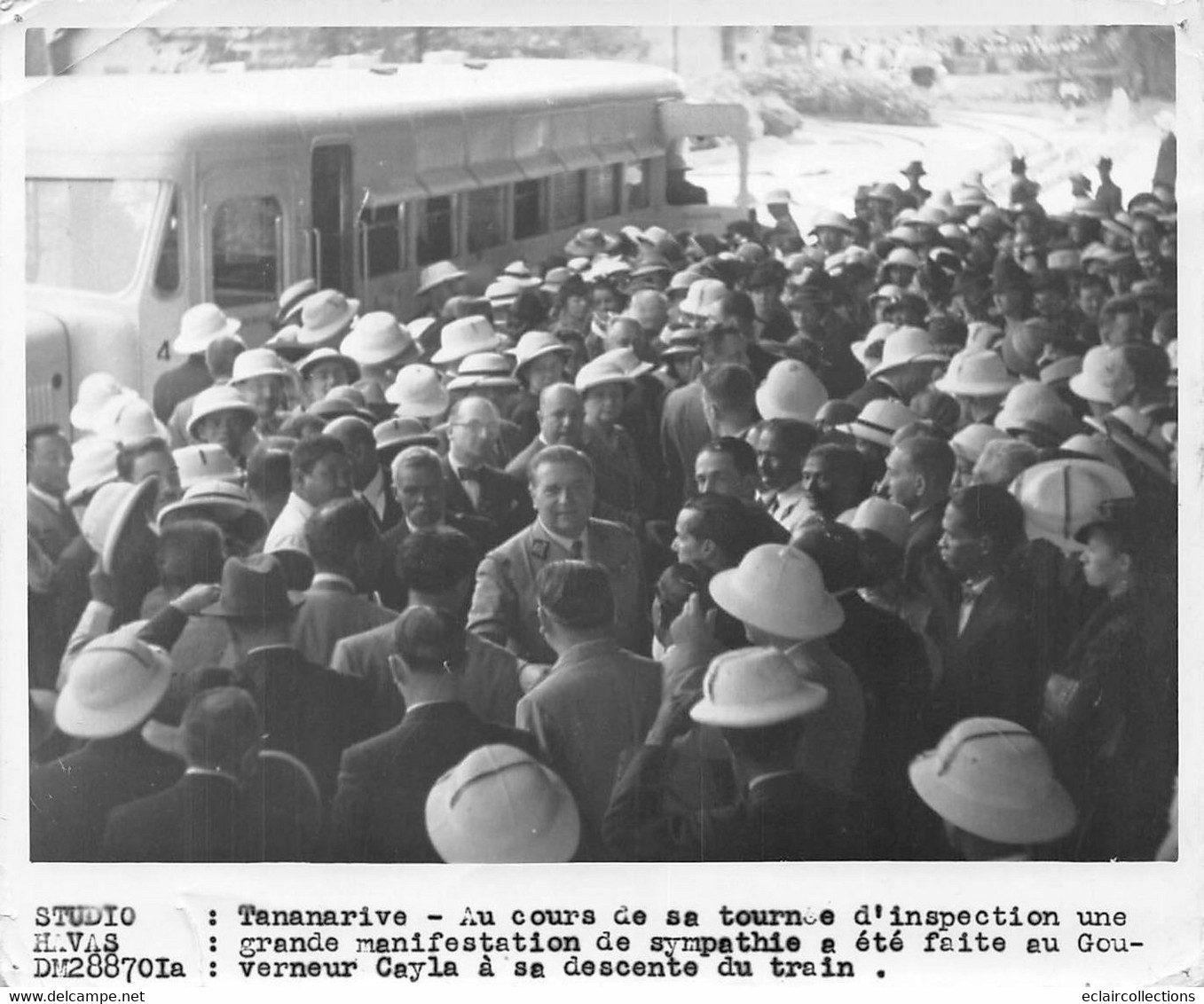 Photographie     Tananarive   Le Gouverneur Cayla    .......(voir Scan Et Commentaires) - Personnes Identifiées