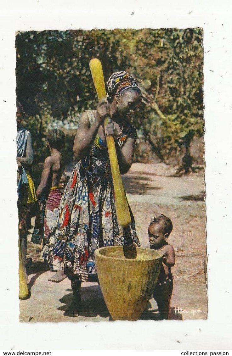 Cp, L'AFRIQUE En Couleurs , Pilage Du Mil , Voyagée Du Togo 1964 - Afrique