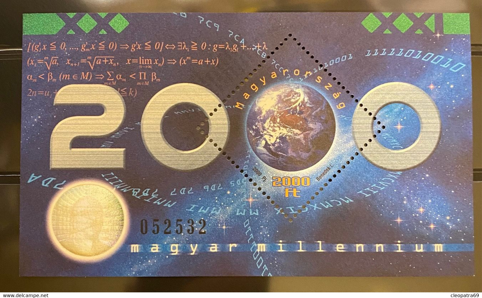 HUNGARY 2000 MILLENNIUM HOLOGRAM SHEET EARTH 15036-2D - Autres & Non Classés