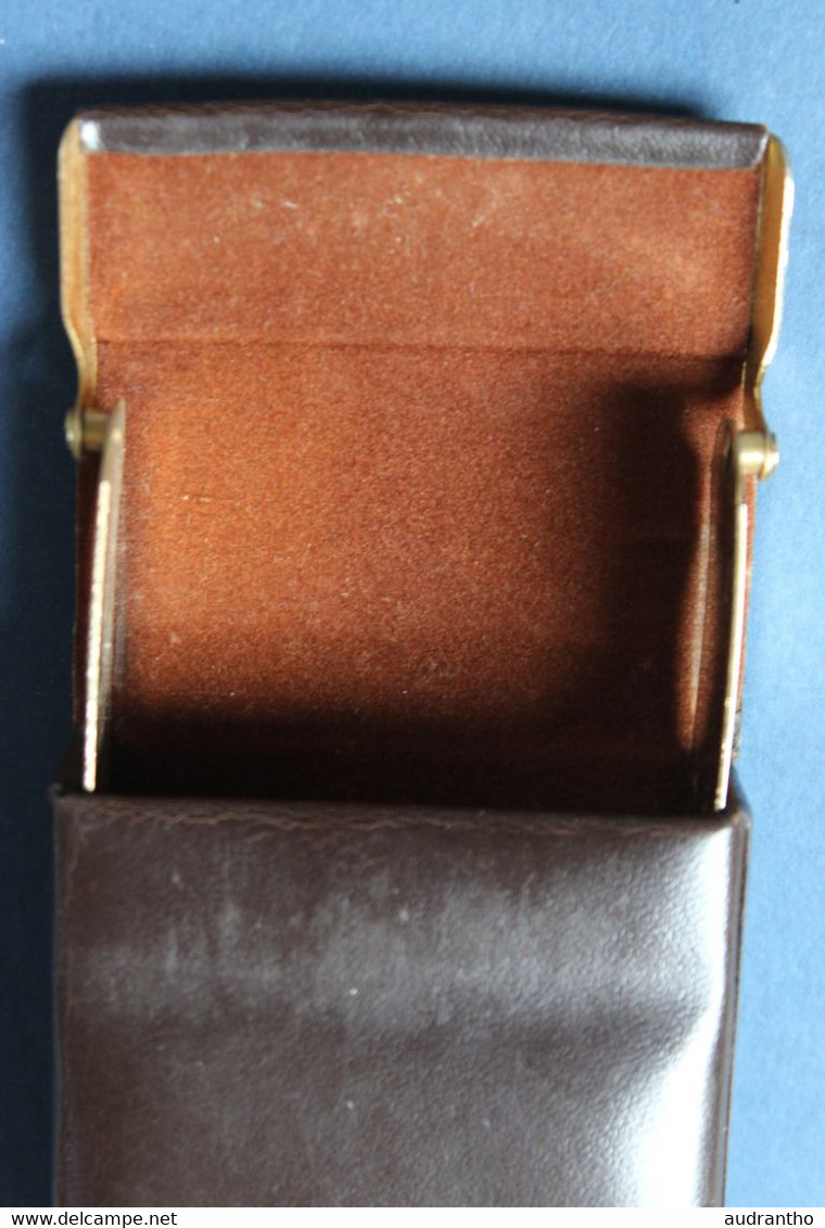 ancien étui à cigarettes vintage marque Tremblay en cuir marron