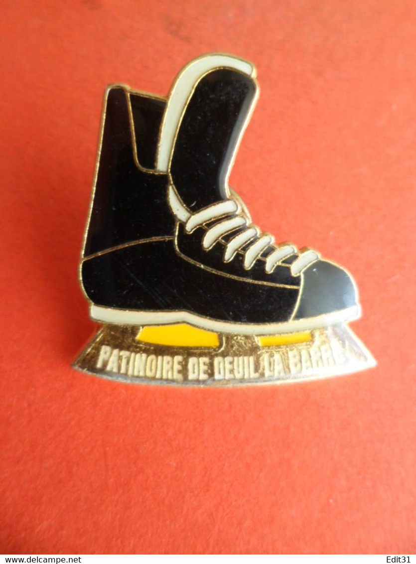 Pins Pin's émail Patinoire De DEUIL LA BARRE  Val-d'Oise - Signé Heaven Chaussure Homme - Eiskunstlauf